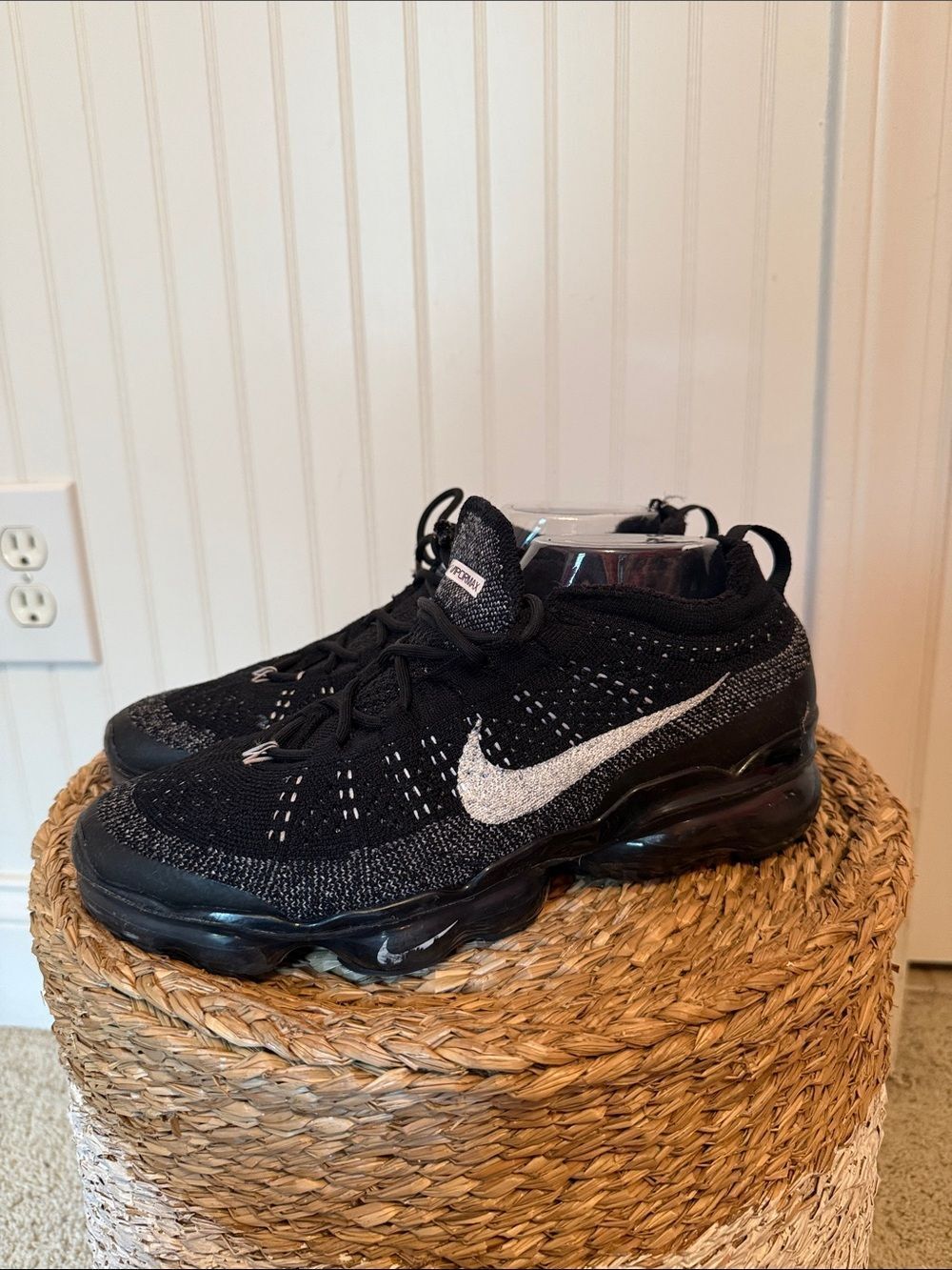 Nike Black and White Flyknit VaporMax Running Shoes - Picture 2 of 8